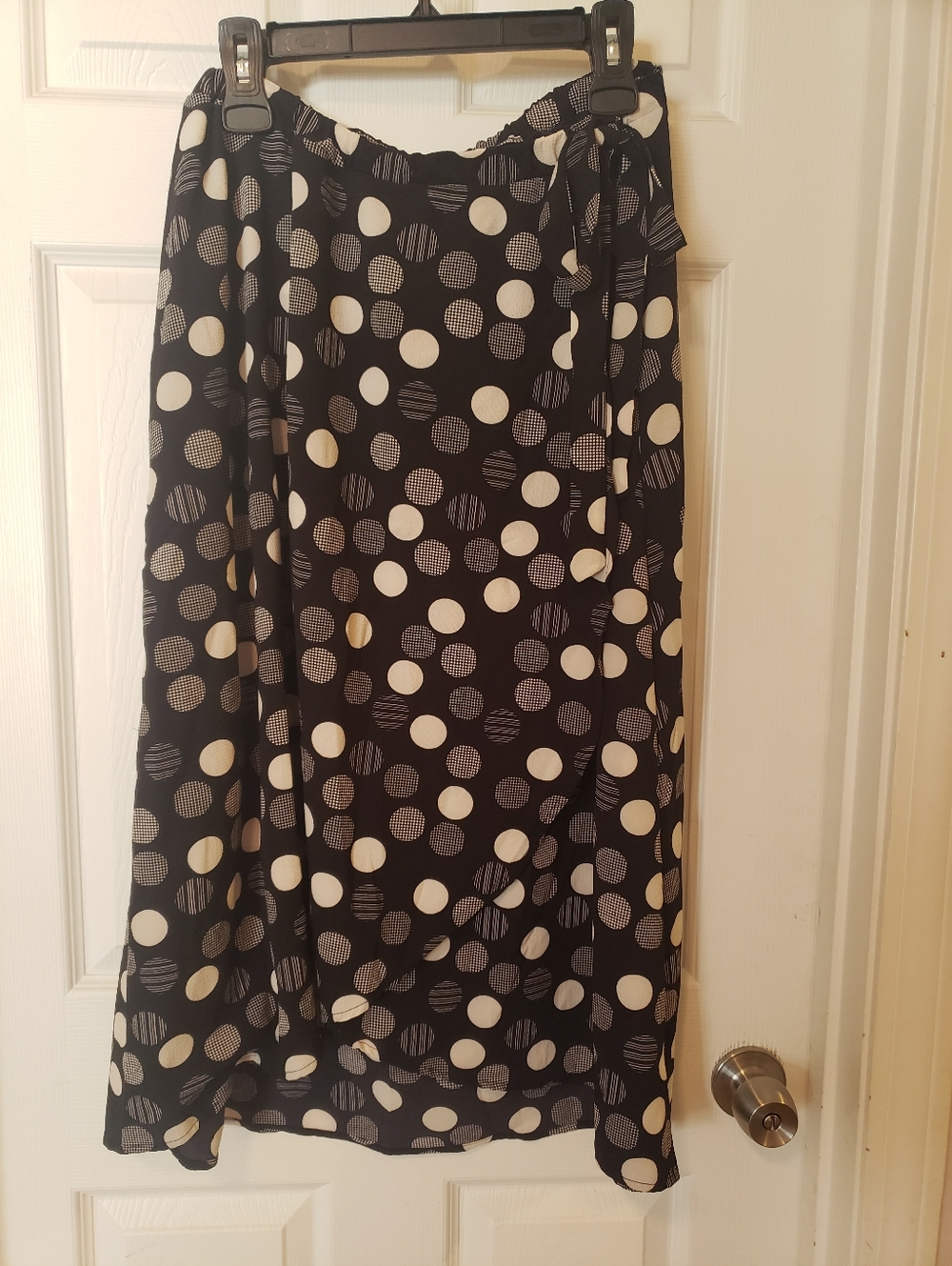 Black and White Polka Dot Midi Skirt - Classic Women's Skirt Size Large